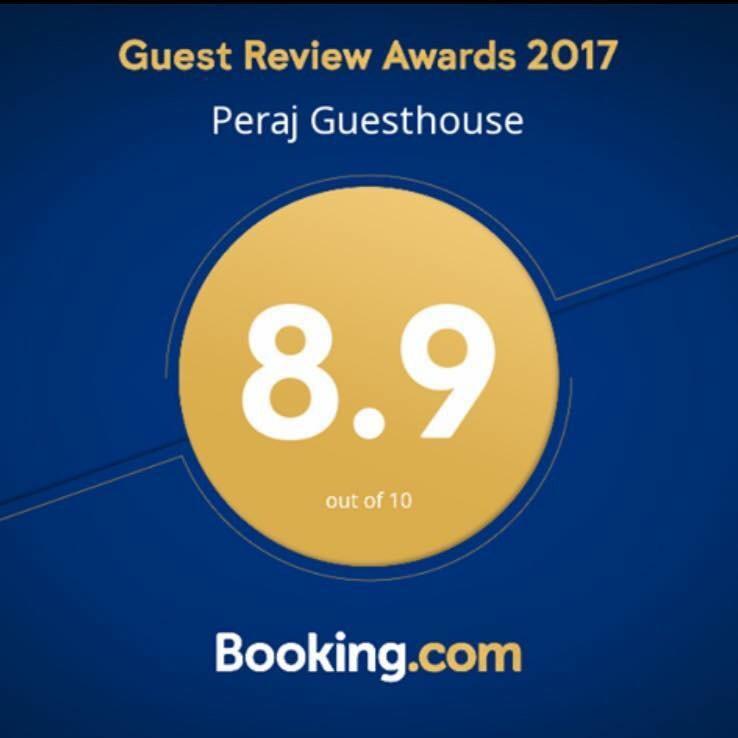 Peraj Guesthouse Vermosh Bagian luar foto